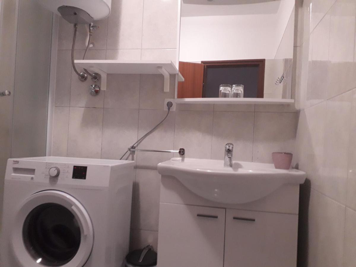 Apartmani Roza Лопар Екстериор снимка