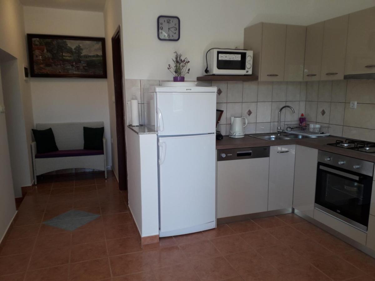 Apartmani Roza Лопар Екстериор снимка