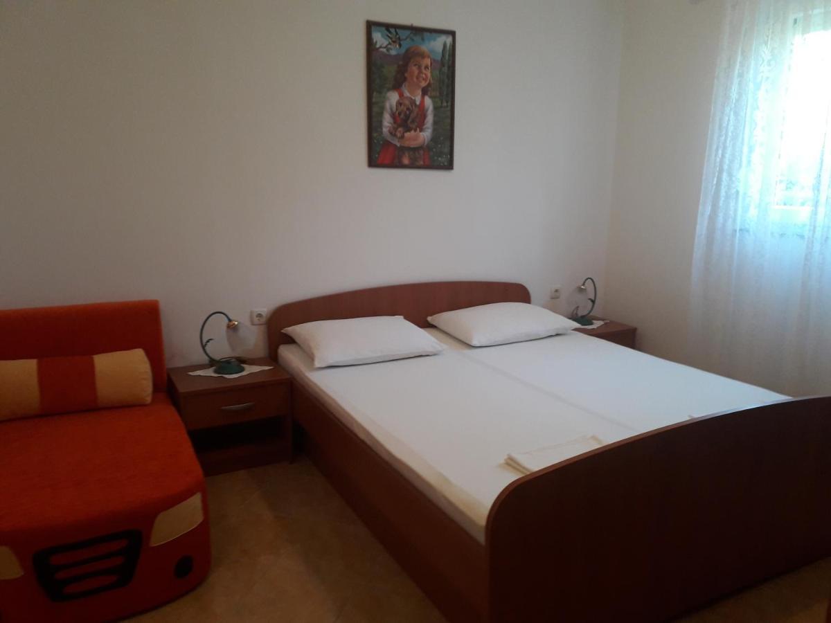 Apartmani Roza Лопар Екстериор снимка