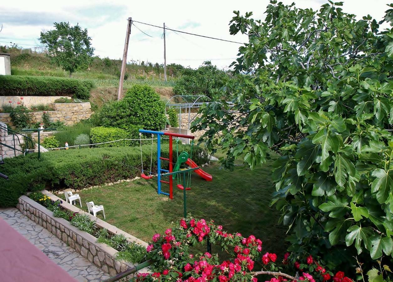Apartmani Roza Лопар Екстериор снимка